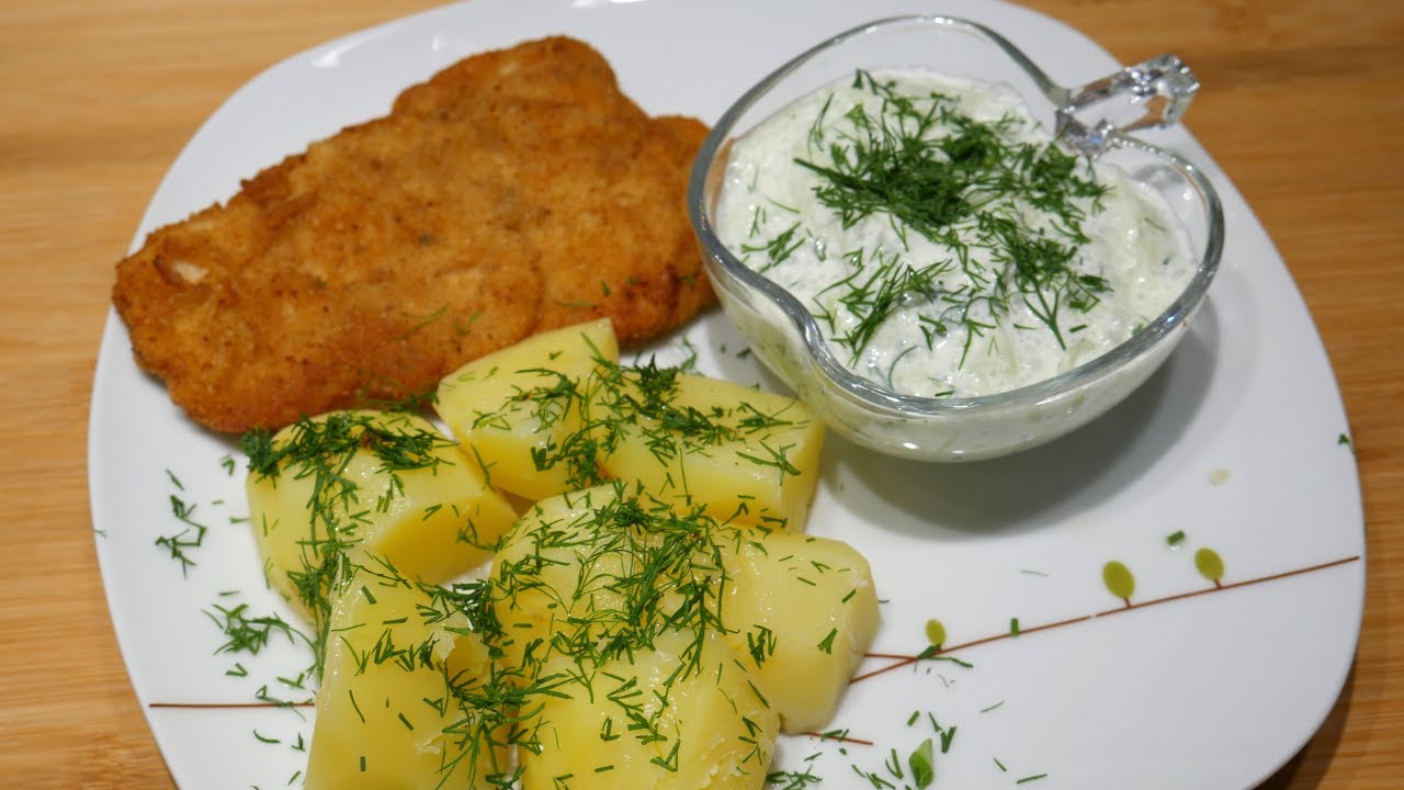 Kotlet schabowy z ziemniakami i mizerią